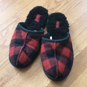 UGG Men's scuff slippers - like new